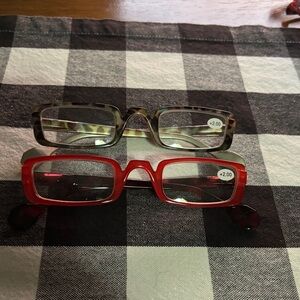 Red and Tortoise Shell Reading Glasses Set of two +2.00 new readers